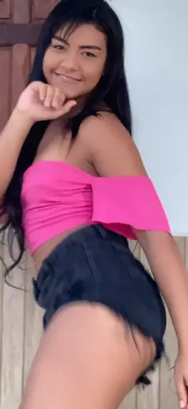 Nayara assunção peitinho