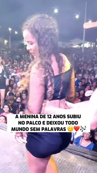 menina de 12 anos dançando de shortinho | Discover