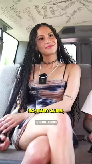 Fan Bus & Baby Alien Fan Bus Aria| Discover
