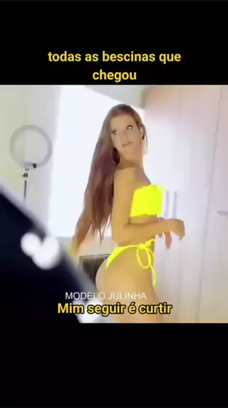 Modelo julinha hot